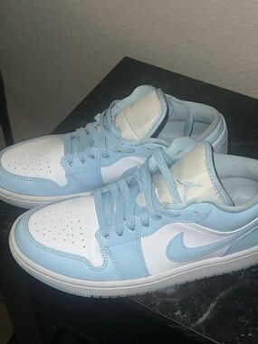 Jordan Low-Top Sneakers - White & Baby Blue